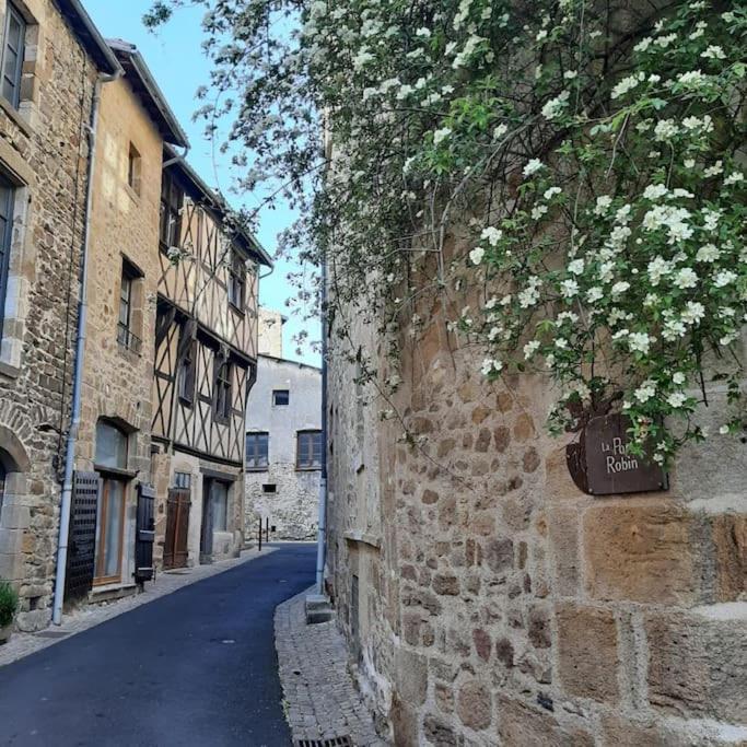 Maison De Ville Vic-le-Comte Luaran gambar